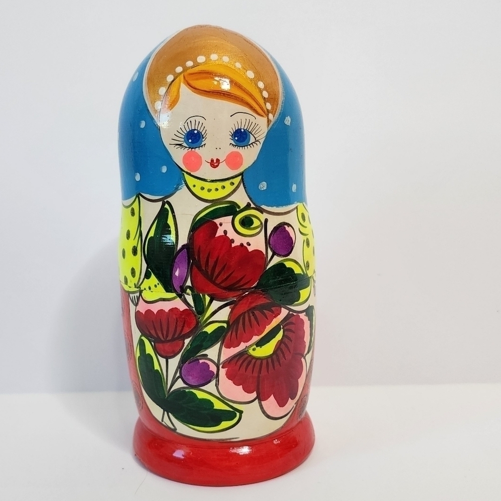 Vintage Hand Painted Russian Nesting Dolls - Picture 3 of 10
